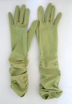 Green Dress White Gloves, Light Green Gloves, 60s Gloves, 1950s Gloves, Tiana Dress, Elbow Gloves, 1950s Woman, Vintage Gloves 1950s, Green Gloves