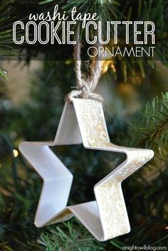 What to make with washi tape? Here's 30+ Washi Tape Ideas for you try! Ideas for washi tape crafts, gifts, and home décor. Plus, I'm sharing some of my favorite sources for buying washi tape! #crafts #ideas #bellewoodcottage Kids Homemade Christmas Gifts, Christmas Art And Craft, Christmas Sewing Crafts, Christmas Neighbor Gifts, Washi Tape Art, Craft Ideas Christmas, Christmas Ornaments Easy