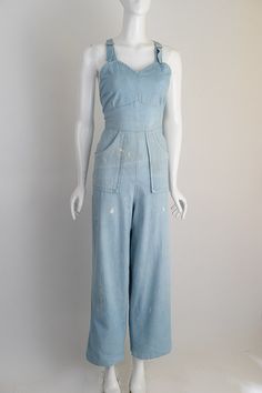 Denim 1940s Homefront Women's Overalls at ballyhoovintage.com Oldies Fashion, Gardening Style, 40's Fashion, Fashion Decades, 1960s Outfits, Farm Clothes, Retro Looks