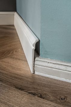 Skirtings Cover skirtings Corridor Renovation Renovating Skirting Board Covers, Tv Corner, Floor Skirting, Rv Interior Design, Amish House, Baseboard Trim, Diy Crafts Life Hacks, Wooden Wall Shelves, Carpentry Diy