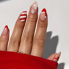 24pcs Glossy Long Almond Press-On Nails Set - Red Christmas Hat & White Candy Stripe Design, Shiny Reusable False Nails For Women Brand New In Box! The Cutest Press On Nails! Perfect For The Christmas Season. Fun Christmas Nails, Christmas Nails 2022, Snowflake Nail Art, Nails 2022