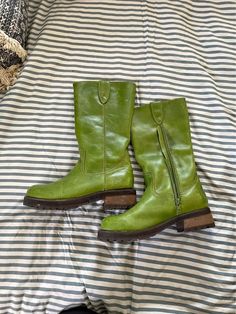 Boho Street Style, Green Boots, Cowgirl Chic, Funky Outfits, Facebook Marketplace, Shoe Inspo, Everyday Shoes, Boot Bag, Fashion Fits