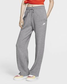 Nike Women's Club Fleece Sweatpants Pants Size 3XL (Gray) 836124 -063 Condition is "New with tags". Shipped with USPS Priority Mail. D2 ULTRA-SOFT AND MADE FOR MOVEMENT Women’s Nike Training Pant delivers the soft comfort of French terry fabric in a relaxed silhouette It’s a versatile pant for the gym, practice or for everyday wear French terry fabric offers lightweight warmth and a soft feel Ribbed elastic waistband with drawcord offers an adjustable fit Side pockets offer small-item storage Si Gray Leisure Bottoms For Fall, Gray Fall Leisure Bottoms, Gray Straight Leg Bottoms For Leisure, Gray Sports Bottoms For Fall, Gray Straight Leg Leisure Pants, Gray Straight Leg Pants For Leisure, Leisure Gray Straight Leg Pants, Sporty Gray Bottoms For Fall, Sporty Gray Fall Bottoms