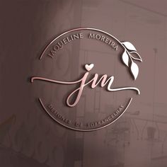 the logo for an online store called jn, which is located in france and has been