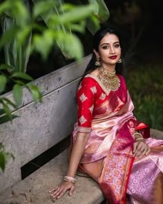 Pastel Sarees For Wedding, Kanchi Pattu Saree Wedding, Red Pattu Saree, Engagement Saree Ideas, South Indian Engagement, Bridal Pattu Sarees, Chiffon Blouses Designs