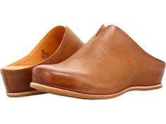 Kork-Ease Para | Zappos.com Brown Womens Shoes, Clogs Style, Shoes Brown, Clogs Shoes, Navy Women, Something Special, Product Reviews, Heeled Mules, Chelsea Boots