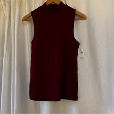 Super Cute No Flaws And Super Soft Gap Red Tops For Spring, Red Gap Tops For Spring, Red Sleeveless Top For Fall, Red Gap Tops For Fall, Modern Tank, Gap, Super Cute, Womens Tops, Tank Tops