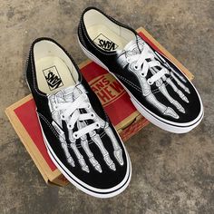 Look through your shoes and see your bones! These Original Vans Authentic sneakers have been hand designed and customized to look like skeleton bones feet.  We buy each pair of shoes BRAND NEW. Each pair is made to order, please make sure you put in the correct shoe size before you check out. The ink is permanent and will never come off, fade away, or peel off. Made in the USA. This price includes everything: shoes, artwork, and shipping. Thanks for stopping by our Etsy shop! Please message me with any questions! Because the artwork is custom made for you, there are no exchanges or returns. If you have any issues with your order, please feel free to reach out to us and we will be more than glad to help you! Please know your size before ordering. Sizes listed are in US sizing scale. Please Vans Shoes For Men, White Vans Authentic, Black Slip On Vans, Vans Authentic Black, Mens Vans Shoes, Black And White Vans, Painted Vans