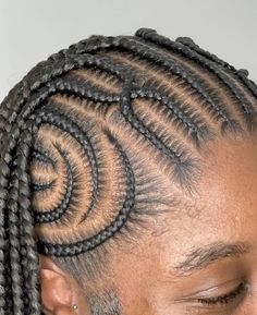 Fulani Patterns, Corn Row Designs, Cornrow Parting, Cornrows Braids Natural Hair, Unique Cornrow Hairstyles, Creative Cornrow Hairstyles, Cute Cornrows, Cornrow Hairstyle, Hair Braid Designs