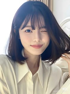 Asian Women Short Hairstyles, Korean Short Haircut, Ulzzang Short Hair, Short Haircuts With Bangs, Girls Short Haircuts