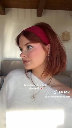 - https://howcandothis.com/hairstyleideas/how-to-fashion-your-brief-hair-2/ Shoulder Short Hairstyle Women, Minimalist Short Hairstyle, Cute Short Fall Hairstyles, Hairstyles For Short Hair Headband, Head Band On Short Hair, Head Band Styles For Short Hair, Shoulder Length Hair Headband, Hair Accessories For Women Short Hair, Thick Headband Hairstyles Short