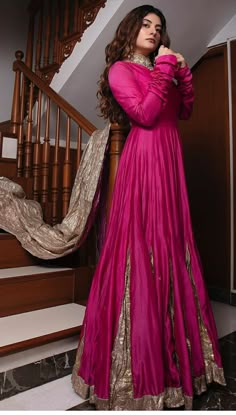 Unique Dresses Indian, Pink Dress Design, Pakistani Party Dresses, Rose Dark, Anarkali Dress Pattern, Latest Dress Design, Indian Dresses Traditional