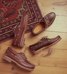 Classic Timberland, Men Fashion Photoshoot, Timberland Classic, Loafers Outfit, Stylish Men Casual, Deer Stags, Timberland Shoes, Old Man