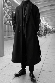 Trench Coat Korean Men, Men Coat Style, Trench Coat Suit Men, Long Black Coat Outfit Men, Monochromatic Black Outfit Men, Winter Long Coat Men, Turtleneck Trench Coat Outfit Men, Long Trench Coat Outfit Men, All Black Trench Coat Outfit