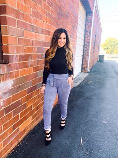 Workwear look with Femme Luxe! Check it out for links to  shop my entire outfit! Life & Lattes | Fashion Blogger Denim Shirt With Jeans, Womens Suits Business, High Street Fashion, Business Dresses, Business Attire, High Fashion Street Style