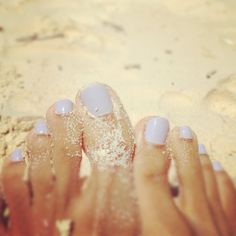 Summer pedicure. Beach Pedicure Ideas, Beach Pedicure, Summer Pedicure Colors, Short Nails Summer, Spring Pedicure, Summer Pedicure, Pedicure Ideas, Pedicure Colors, Toe Nail Color