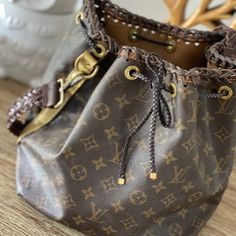 Louis Vuitton Petit No Monogram Bucket Bag Brown Leather. Vintage Bag. I Repair And Redesign Authentic Louis Vuitton Bags. This Bag Is From Early 80’s. Includes Original Handle. Leather Vintage Bag, Louis Vuitton Petit Noe, Authentic Louis Vuitton Bags, Chanel Purse, Vintage Bag, Louis Vuitton Bags, Vintage Bags, Authentic Louis Vuitton, Louis Vuitton Bag