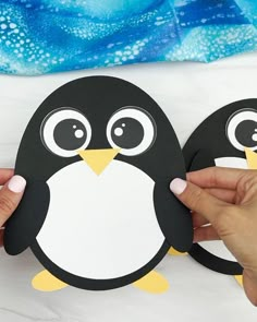 Penguin Crafts, Preschool Arts And Crafts, Paper Flower Crafts, Hand Crafts For Kids, Preschool Art Activities, Animal Crafts For Kids, Winter Crafts For Kids, Kraf Diy, Shape Crafts