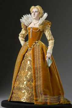 www.gallery historicalfigures.com Elizabethan Dress, 16th Century Fashion, Tudor Costumes, Elizabethan Era, Period Dress, Medieval Dress, Porcelain Doll