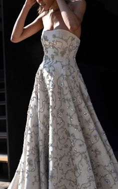 Prom Dress Inspo, Wedding Dresses For Girls, Fashionista Clothes, Gala Dresses, Event Dresses, Ball Dresses