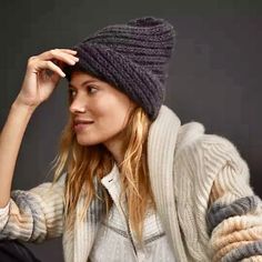 In Your Pick Of Au Courant Hues, This Cashmere Beanie Brings A Little Comfort And Joy Throughout The Season - And It Makes A Great Gift For Anyone On Your List, Too. 100% Cashmere Dry Clean Imported Nwot. Label Marked To Prevent Store Returns Soft Knit Fall Hats, Soft Knit Gray Hat For Fall, Gray Soft Knit Hat For Fall, Gray Soft Knit Fall Hat, Gray Hat For Fall, Gray One Size Hat For Fall, Gray Fall Hat One Size, Gray One-size Fall Hat, Slouchy Gray Hat For Fall