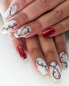 Short Nail Xmas Designs, Coffin Nail Designs Winter, Winter Nails Coffin Short, Short Coffin Nails Christmas, Nail Designs For Ring Finger, Christmas Nails Summer, Christmas Nail Designs Lights, Short Coffin Winter Nails, Red Nail Designs Winter