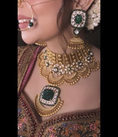 Chocker Sets Gold Indian, Kundan Bridal Necklace Set, Kundan Jwellary Set, Bridal Antique Gold Jewellery, Kundan Chokar Design Jewelry In Gold, Gold Neckles Set, Polki Gold Jewellery, Choker Set Gold Jewellery Designs, Gold Necklace Indian Bridal Jewelry Choker