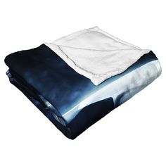 an image of a blanket that is folded up