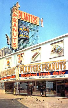 an old photo of the planters'peanut store in new orleans, florida usa