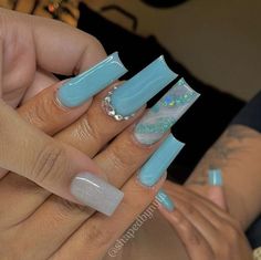 Acrylic Nails Ideas Almond, Nails Stiletto Short, Blue Acrylic Nails Ideas, Royal Blue And Silver Nails, Baddie Almond Nails, Long Almond Acrylic Nails, Blue Acrylic Nails