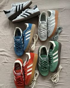 perfect summer shoe Samba Colors, School Shopping Clothes, Addias Shoes, Samba Gazelle, Adidas Spezials, Adidas Star, Adidas Handball Spezial, Adidas Handball, Teen Boy Outfits