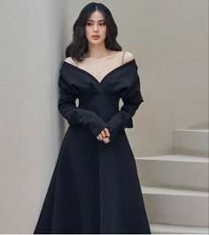 Reception Dress Long, Gowns Dresses Elegant, Wedding Reception Dress, Korean Fashion Dress, Prom Outfits, Stylish Clothes For Women, Reception Dress, Glam Dresses, Dress Prom