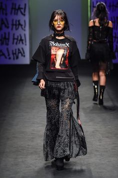 Yohan Kim, Mode Harajuku, Runway Fashion Couture, Fashion 90s, Seoul Fashion Week, Seoul Fashion, 90's Fashion