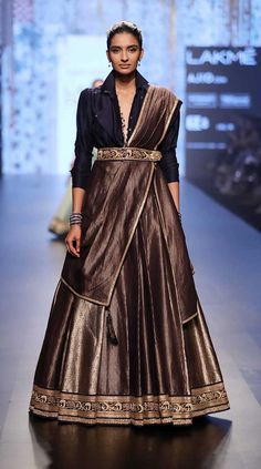 Shirt And Lehenga Outfit, Belt Lehenga, Indowestern Lehenga, Lehenga Pattern, India Fashion Week, Anita Dongre, Design Blouse, Lehenga Style, Western Dress