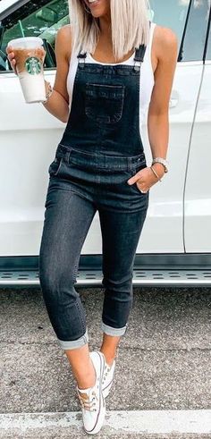 Fall Fashion Jeans, Jeans Outfit Fall, Cooler Look, Outfit Jeans, Outfit Trends, Casual Chic Style, Casual Summer Outfit, Summer Fashion Outfits, Cute Summer Outfits