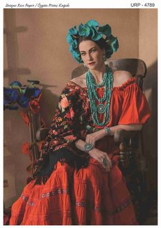 Frida Kahlo Style, Ethno Style, Jewerly Designs, Chevron Patterns, Mode Boho, Mexican Dresses, Mexican Culture, Mexican Style