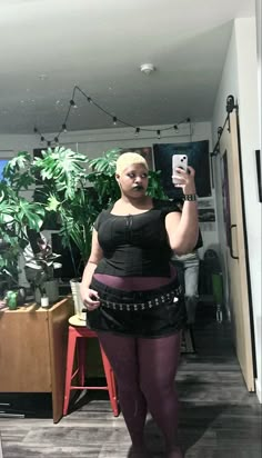 Whimsical Goth Plus Size, Goth Outfits Mid Size, Mid Size Punk Fashion, Indie Sleaze Plus Size, Mid Size Alt Fashion, Plus Size Mall Goth, Kinderwhore 90s Grunge Style, Chubby Grunge Outfits, Plus Size Emo Outfits