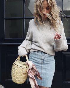 Mom Style | Mom Fashion | Momiform | Work From Home | Trendy | Cool | Casual | Modern | Mum | Personal Style Online | Online Fashion Stylist | Fashion For Working Moms & Mompreneurs Skirt Diy, Wardrobe Goals, Skirt Denim, Summer Work Outfits, Denim Pencil Skirt, Wicker Basket