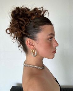 The 25 Best Summer Hair Cuts & Styles for Women | 20+ Trendy & Aesthetic Summer Hairstyles Ideas On Top Of Head Hairstyles, Short Hair For Prom Ideas, Messy Curled Updo, Short Hair Styles Formal Prom, Cute Hairstyles Mid Length, Nye Curly Hairstyles, Prom Updos Curly Hair, Curly Loose Bun, Intricate Hairstyles For Long Hair