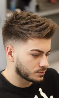 Tas Lv, Quiff Hairstyles, Stylish Short Haircuts, Hair Color Crazy, Faded Hair, Men Haircut Styles, Cool Hairstyles For Men