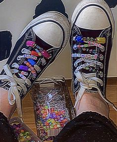 Beads On Shoelaces, Normal Converse, Converse Ideas, Indiekid Aesthetic, Sharpie Shoes, Alt Shoes, Custom Sneakers Diy, Cute Converse, Pride Shoes