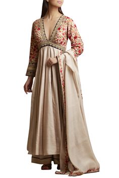 Beige Kurta, Indian Kurti Designs, Womens Palazzo Pants, Kurta Patterns, Happy Dresses, Dress Neck Designs, Kurta Designs Women, Blouse Neck Designs, Brown Silk