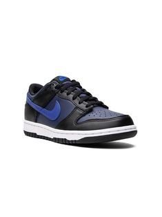 Nike Dunk Shoes, Dunk Low Blue, Dunk Shoes, Navy Blue Nike, Navy Sneakers, Nike Kids, Blue Nike, Sneakers Blue, Midnight Navy