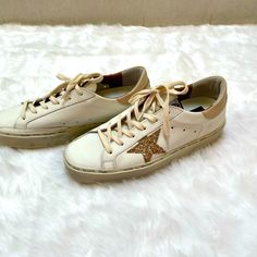 Golden Goose Hi Star Gold Glitter Size 40 Excellent Condition Worn Less Than 10 Times Purchased From Saks By Me. 100% Authentic!!!! Golden Goose Hi Star, Shoes Golden Goose, Goose Shoes, Golden Goose Shoes, Golden Goose, Gold Glitter, Womens Shoes Sneakers, Glitter, Women Shoes