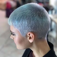 Powder Blue Hair, Hair Trends 2015, Wild Hair Color, Wavy Hair Men, Super Short Hair, Shot Hair Styles, Hair Color For Women