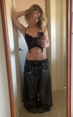 black baggy jeans outfit inspo grunge alt aesthetic Grunge Alt Aesthetic, Black Baggy Jeans Outfit, Baggy Jeans Aesthetic, Outfit Inspo Grunge, Black Baggy Jeans, Jeans Aesthetic, Grunge Clothes, Alt Aesthetic, Baggy Jeans Outfit