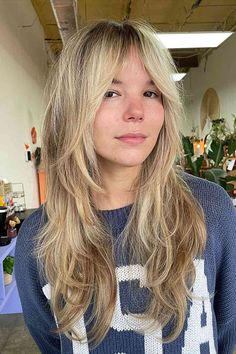 Long Layered Wolf Cut with Face-Framing Pieces and Curtain Fringe Long Shag Hairstyles, Κούρεμα Bob, Shaggy Long Hair, Long Shag Haircut, Fishtail Braid, Haircuts For Long Hair