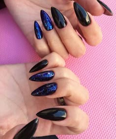 Black Acrylic Nails, Nails Glitter, Oval Nails, Black Acrylic, Nails Inspo, Nails Ideas, Acrylic Nail Designs, Glitter Nails, Nails Inspiration