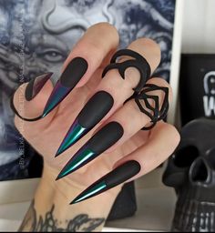 Rich Nails, Ongles Goth, The Most Beautiful Nails, Most Beautiful Nails, Gothic Nail Art, Dark Designs, Black Stiletto Nails, Long Stiletto Nails, Matte Black Nails