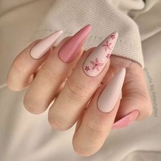 Arycrilc Nails, Pointy Nails, Wow Nails, Stiletto Nails Designs, Her Nails, Classy Nails, Pretty Acrylic Nails, Chic Nails, Best Acrylic Nails